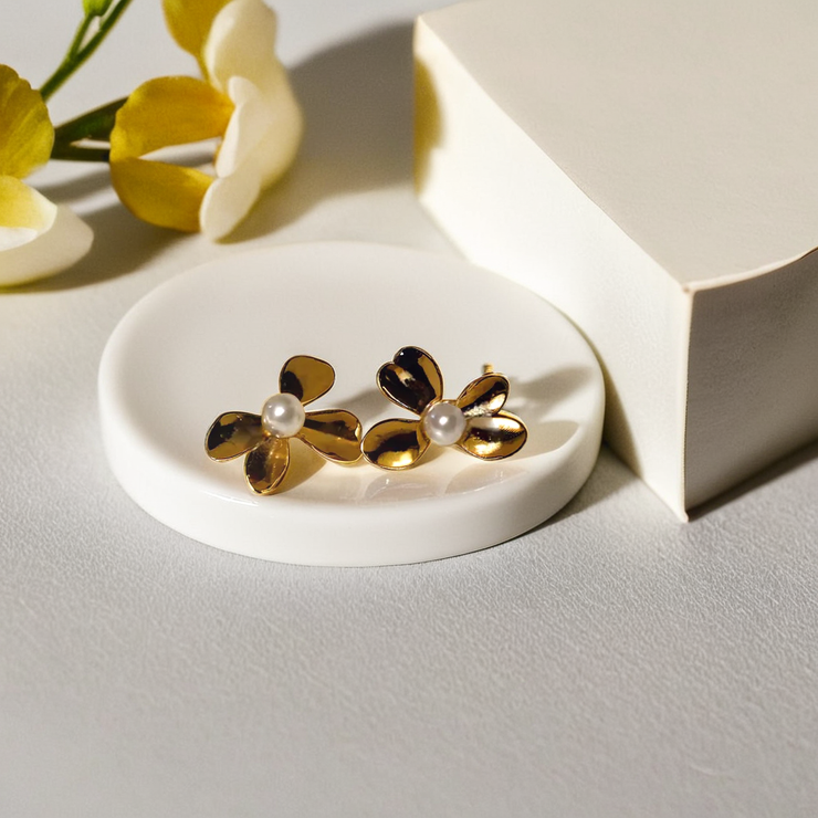 Floral Pearl earrings