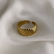 Wave Gold Ring