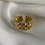 Pyra Gold Ring