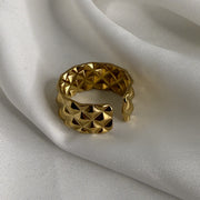 Pyra Gold Ring