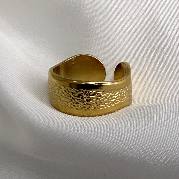 Carlton Gold Ring