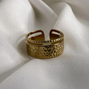 Missa Gold Ring