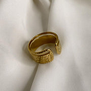Missa Gold Ring