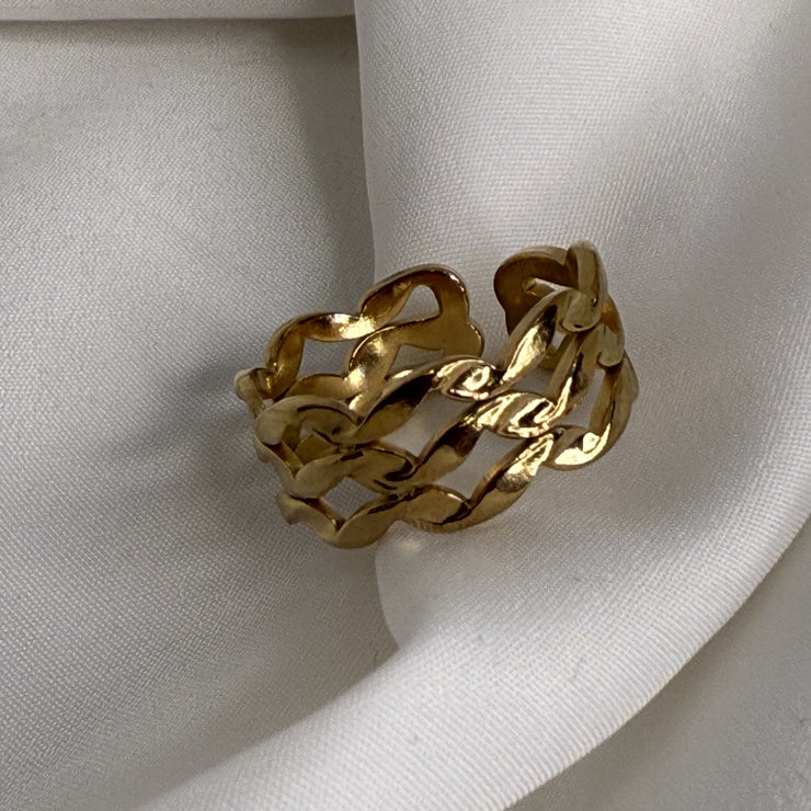 Diana Gold Ring