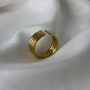 Dolyn Gold Ring