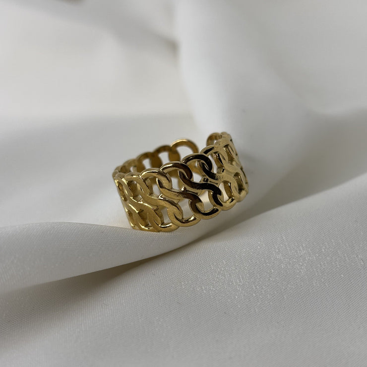 Nash Gold Chain Ring