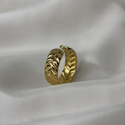 Cheri Leaf Ring