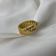 Cheri Leaf Ring