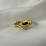 Clive Heart Gold Ring