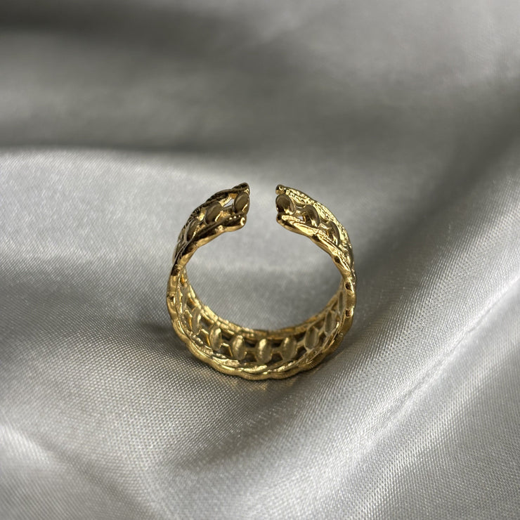 Fuero Gold Ring