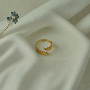 Leyla Leaf Ring