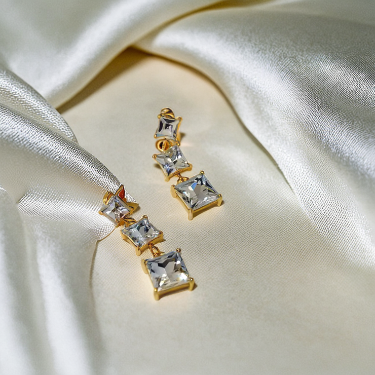 Tripple Diamond Earrings